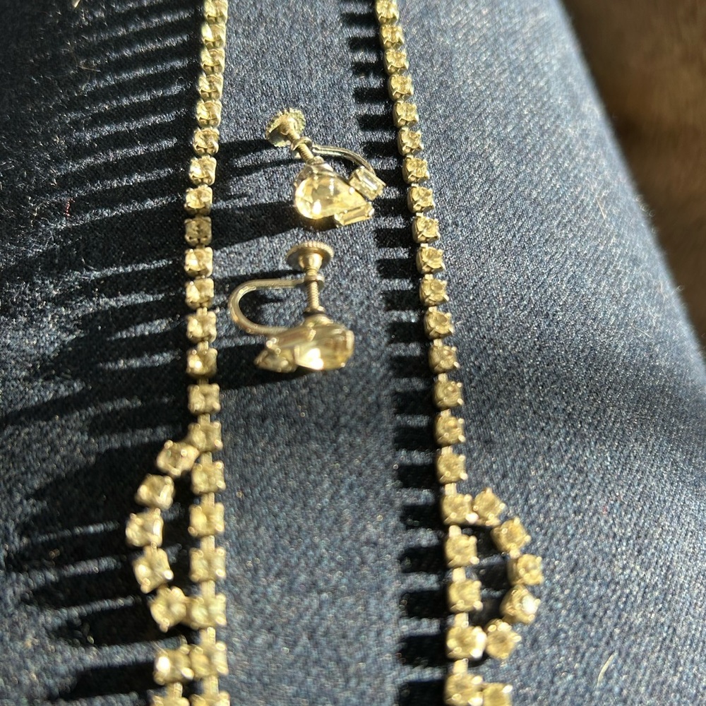 4/$100 Rhinestone choker necklace 15 set with Continental earrings - Picture 3 of 5